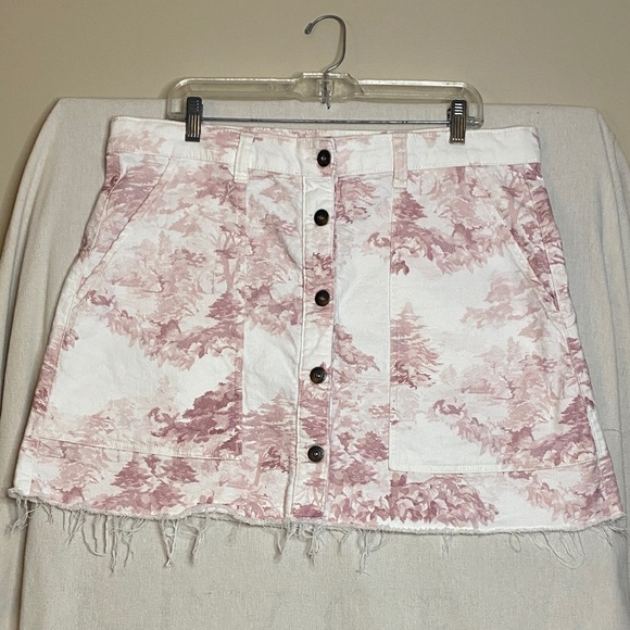 Ted Baker London Lunat Miniskirt in the color 